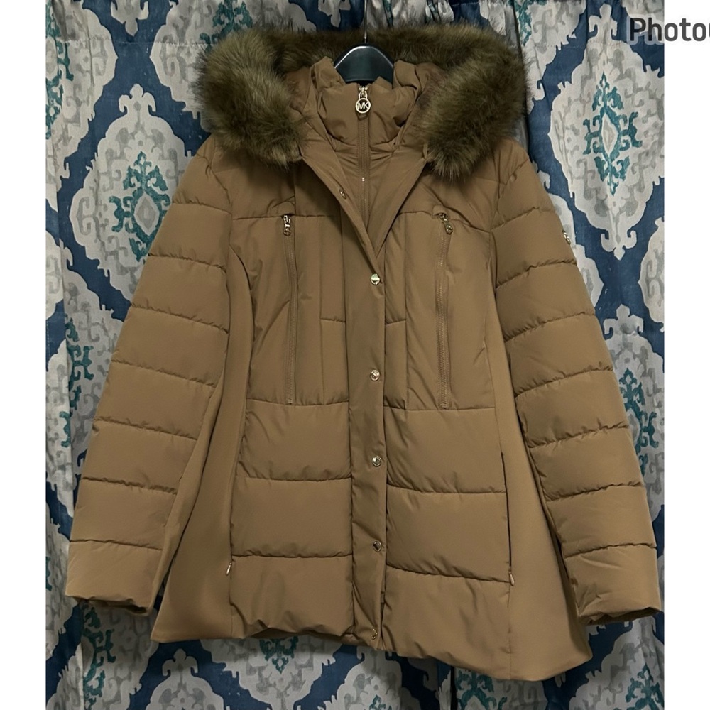 Puffer Jacket - Picture 2 of 6